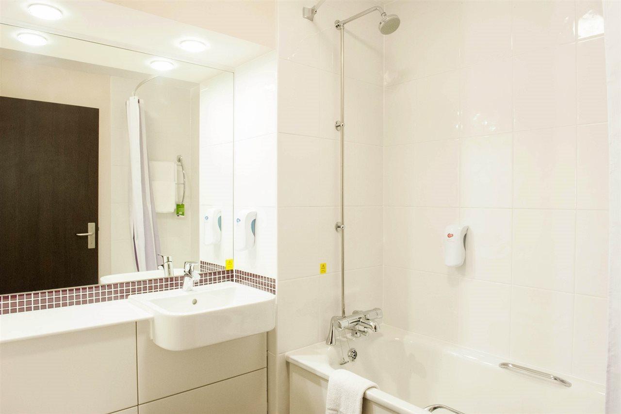 Premier Inn Bath City Centre Buitenkant foto
