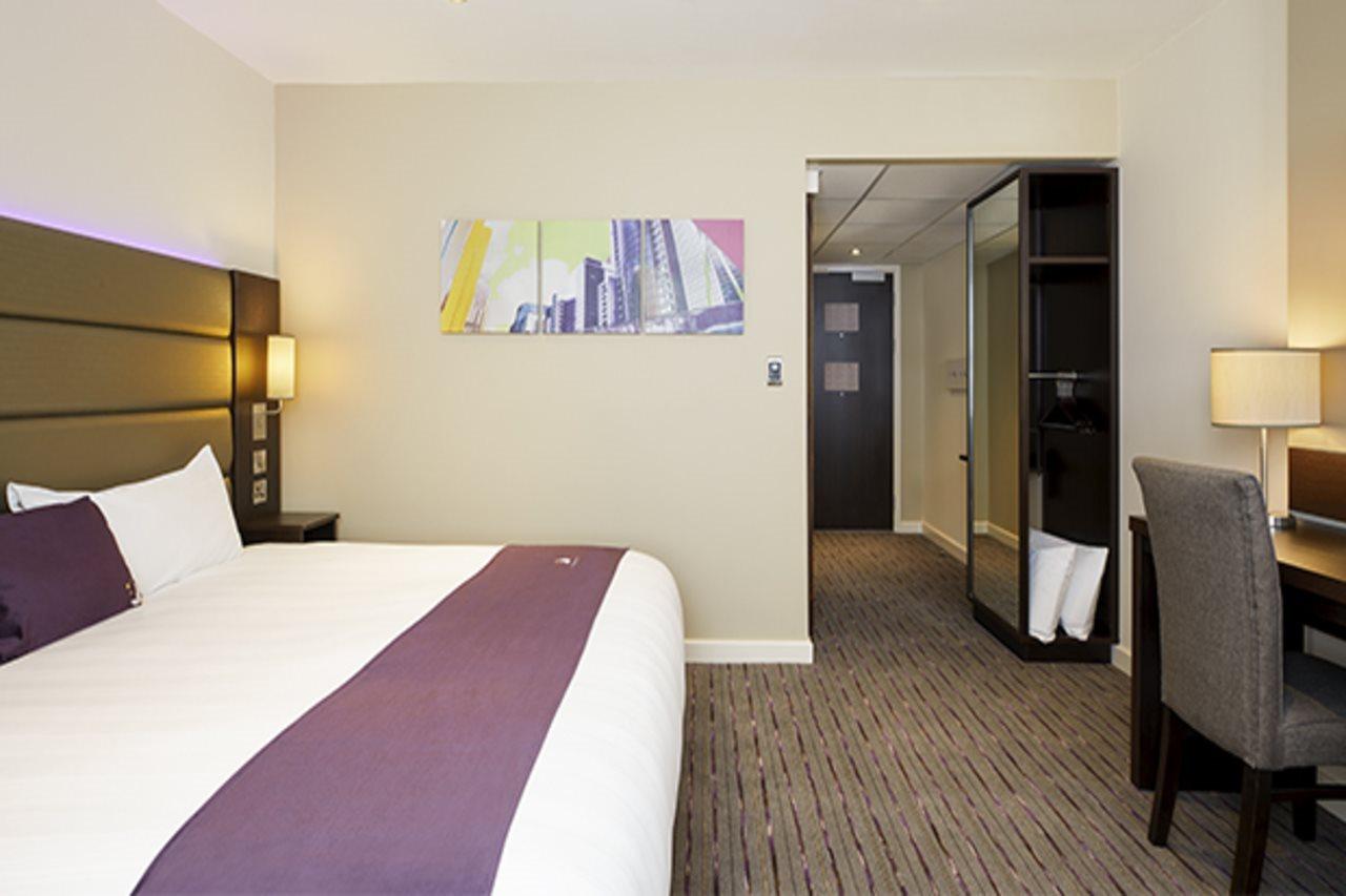 Premier Inn Bath City Centre Buitenkant foto